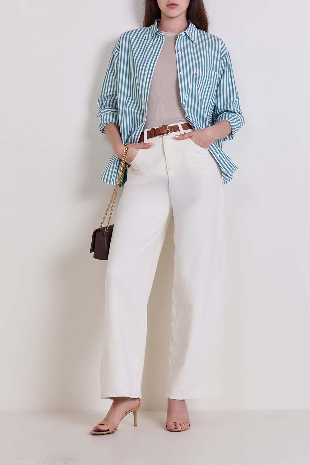 חולצה מכופתרת